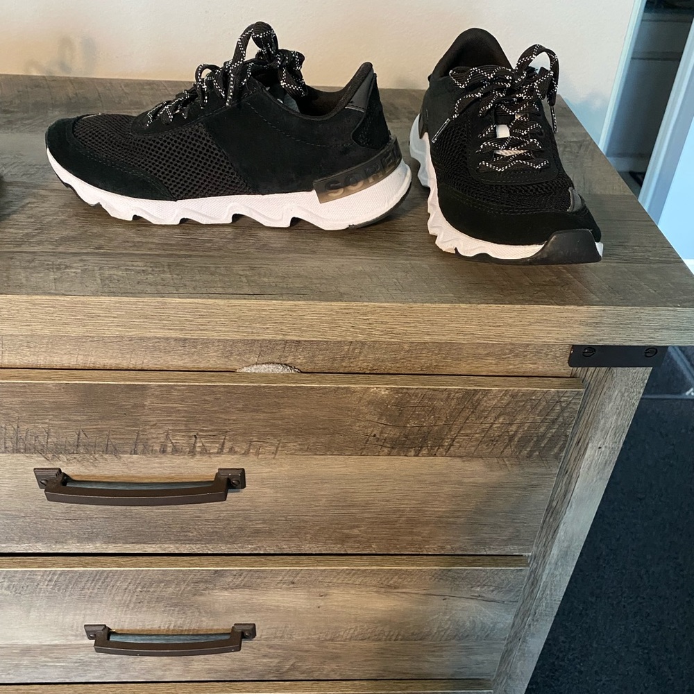 COPY - Brand new sorel shoes no box